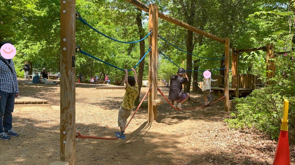 埼玉県子ども動物自然公園の冒険の森アスレチック「レンジャーロープ」